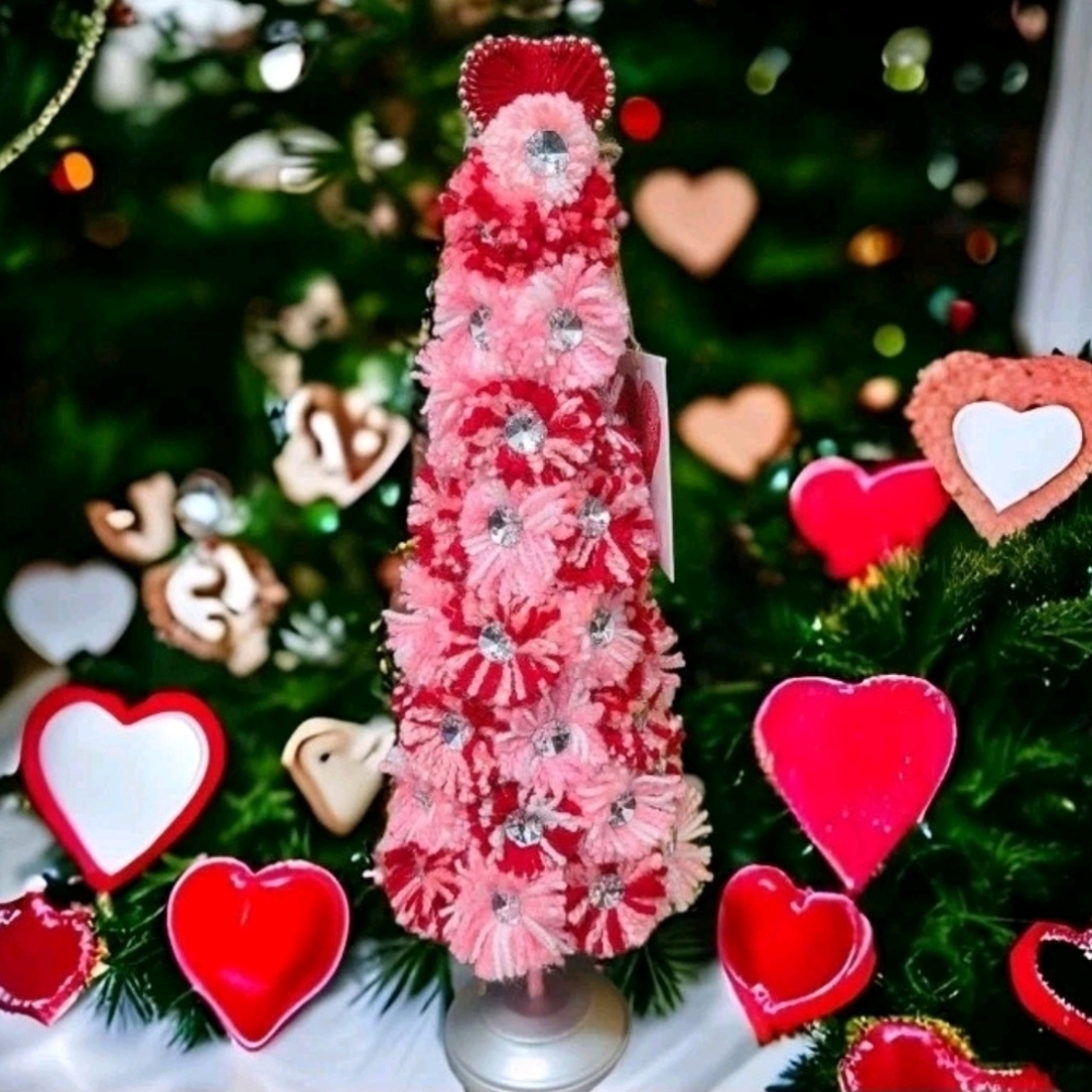 16" Retro Vintage Style Jeweled Rhinestone Valentines Tree Beaded Heart Decor